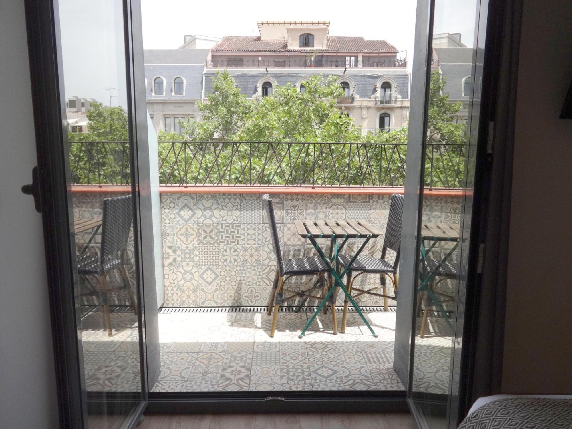 略雷特兰布拉酒店 巴塞罗那 外观 照片